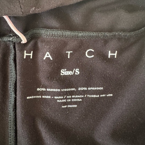 Hatch Maternity Bike Shorts - Picture 3 of 7